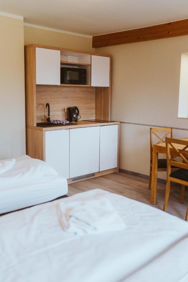 Hotel Und 3*